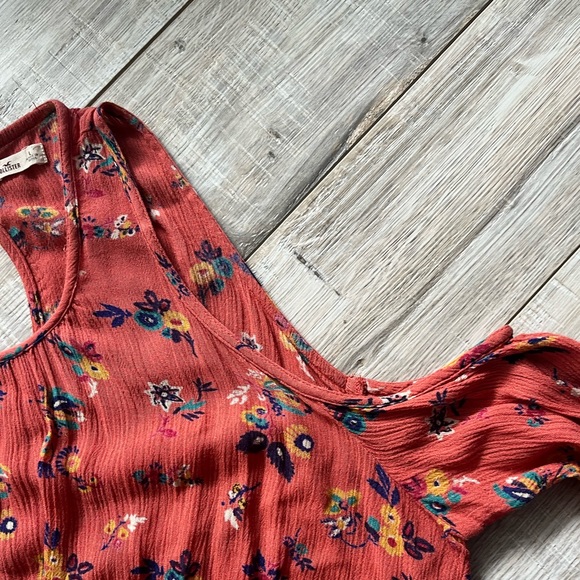 Hollister Bell Sleeve Cold Shoulder Top - Picture 5 of 6